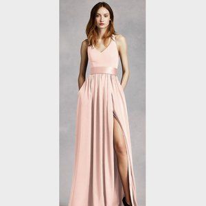 Vera Wang V Neck Halter Gown, Size 6 Color Blush